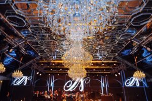 chandelier rental for wedding