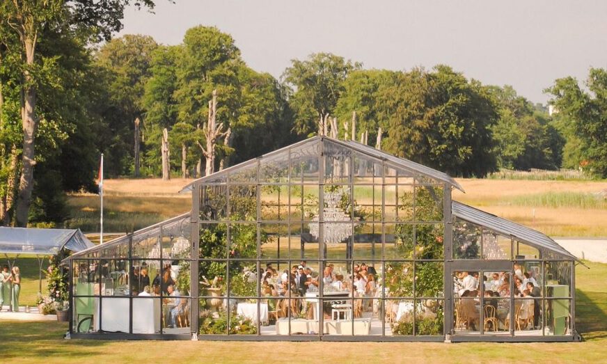 ultra luxury wedding with chandeliers