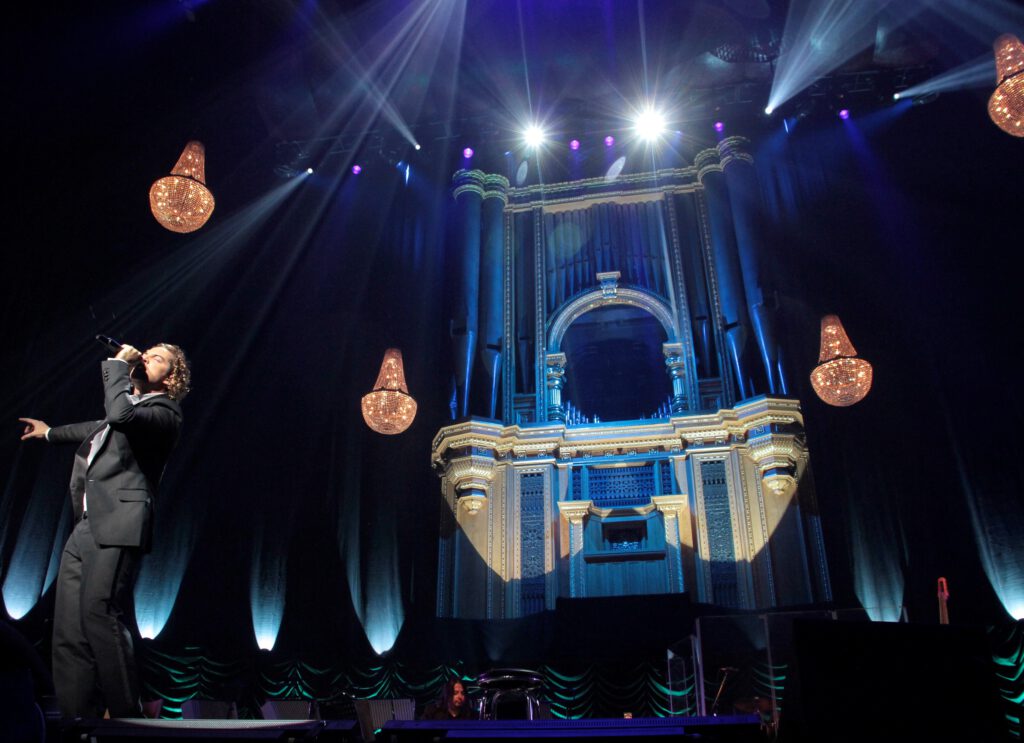 Royal Albert Hall chandeliers for stage rental