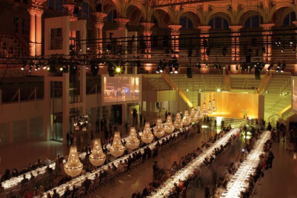 Chandelier Rental Barcelona