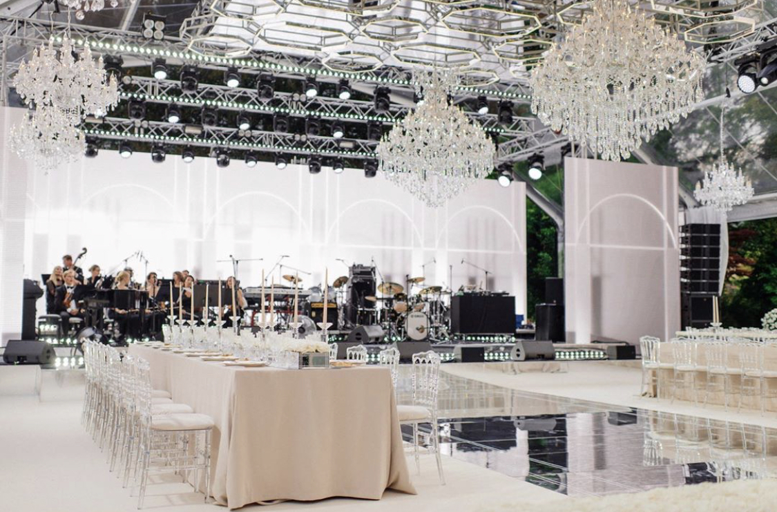 Villa Balbiano chandeliers